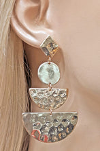 Load image into Gallery viewer, Bring Out Your Inner Glow Earring