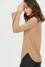 Load image into Gallery viewer, The Camel Basic Long Sleeve