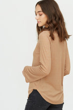 Load image into Gallery viewer, The Camel Basic Long Sleeve